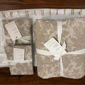 Pottery Barn Bedding Collection set